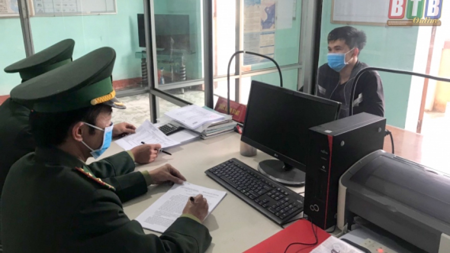 Cambodia halts entry and exit for most Vietnamese citizens
